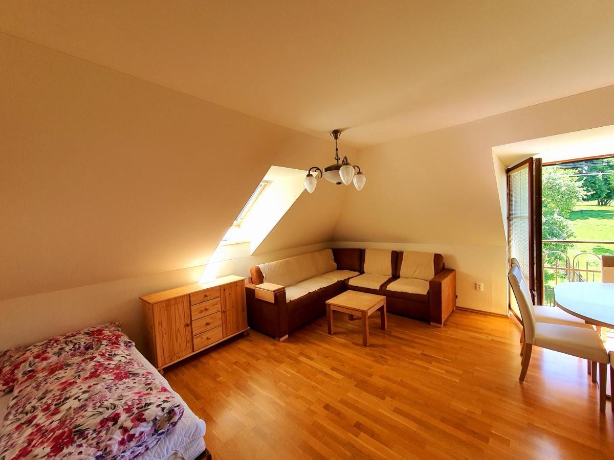 Villa S. Gallen Liptovske Matiasovce ภายนอก รูปภาพ